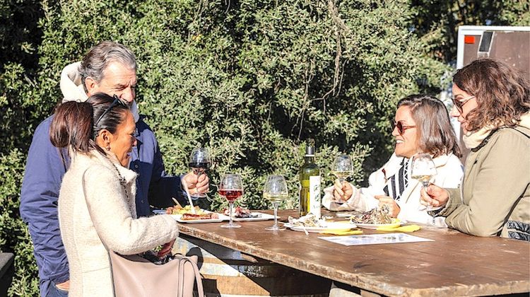 MARCHÉ COMPLICE – Rendez-vous au Château Arton à Lectoure